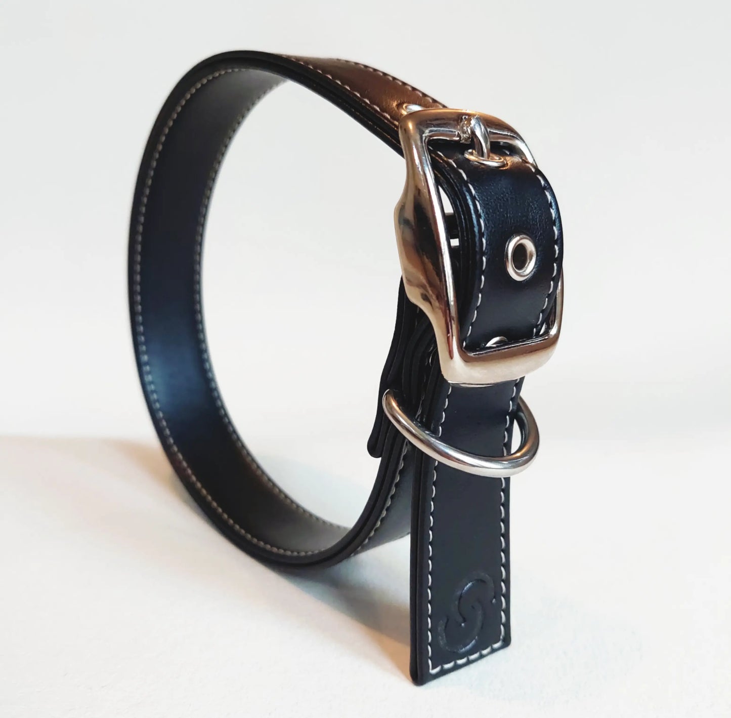 Black Collar SKYLOS COLLECTIVE