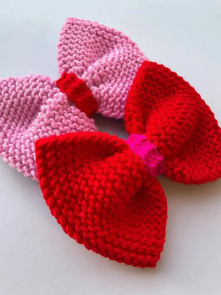 Scarlet Hand-Knit Bow Tie - Fluffy Collective