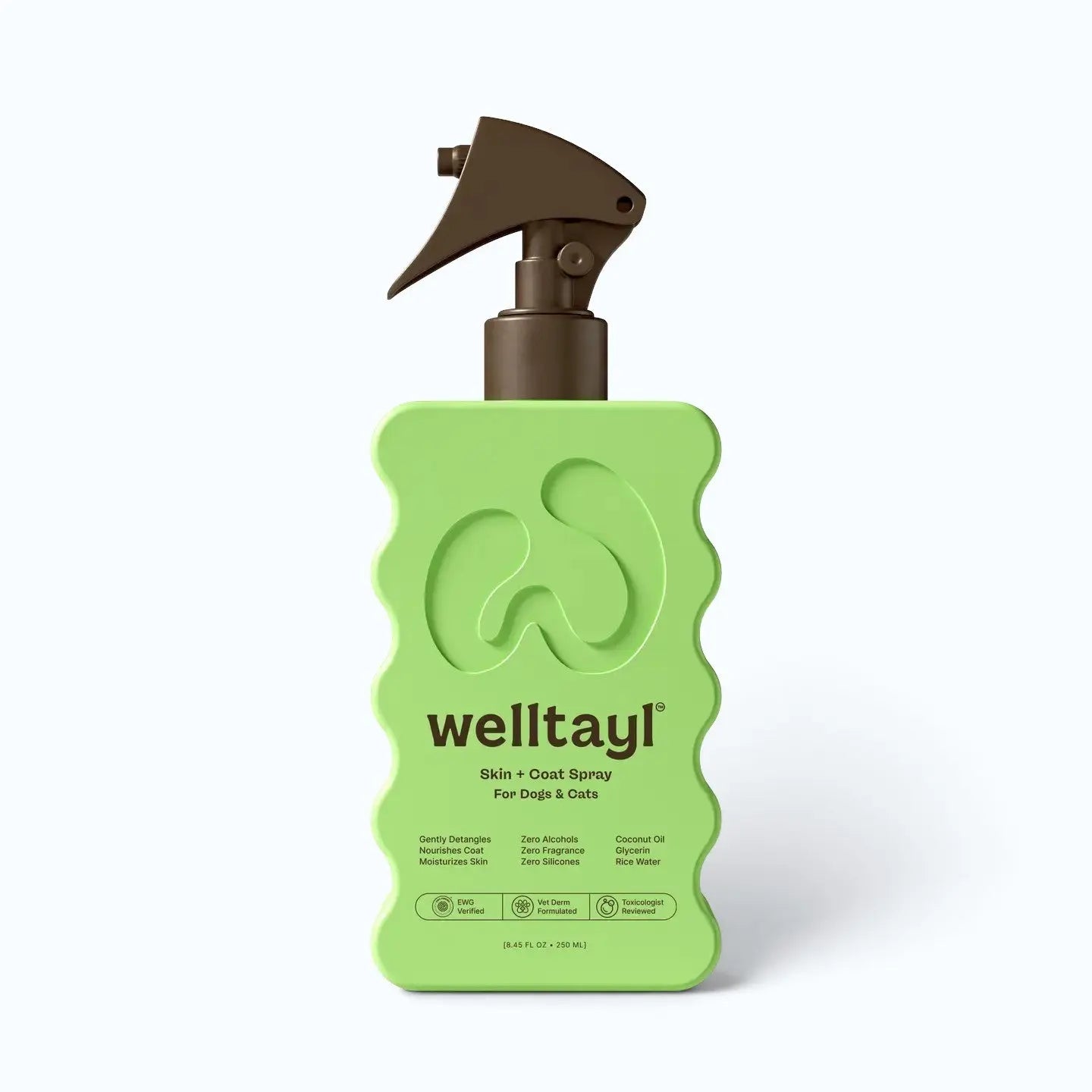 Welltayl Skin + Coat Spray – green spray bottle for dogs and cats on white background, product shot